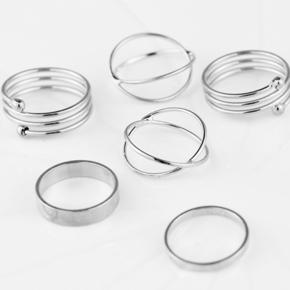 Minimal hot sale silver rings