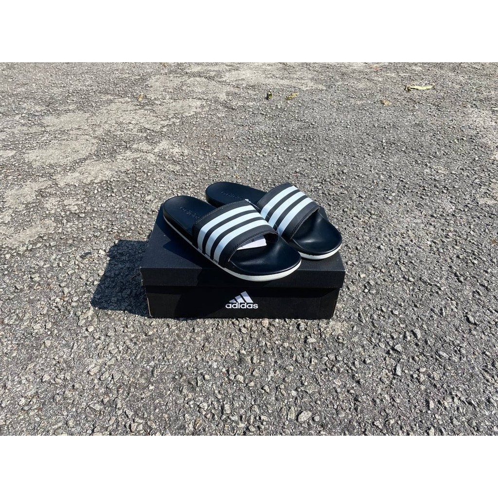 Comfortable on sale adidas slides