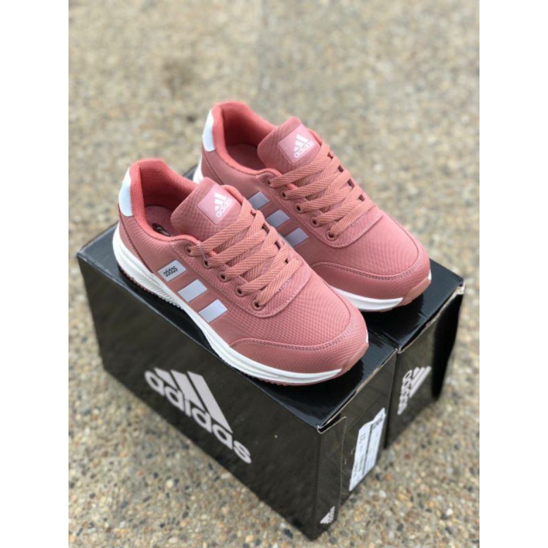 Kasut sport adidas perempuan sale