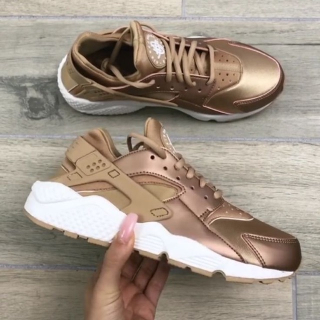 Nike huarache rose clearance gold