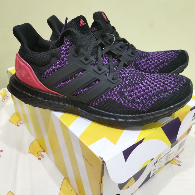 Ultra store boost ee3712