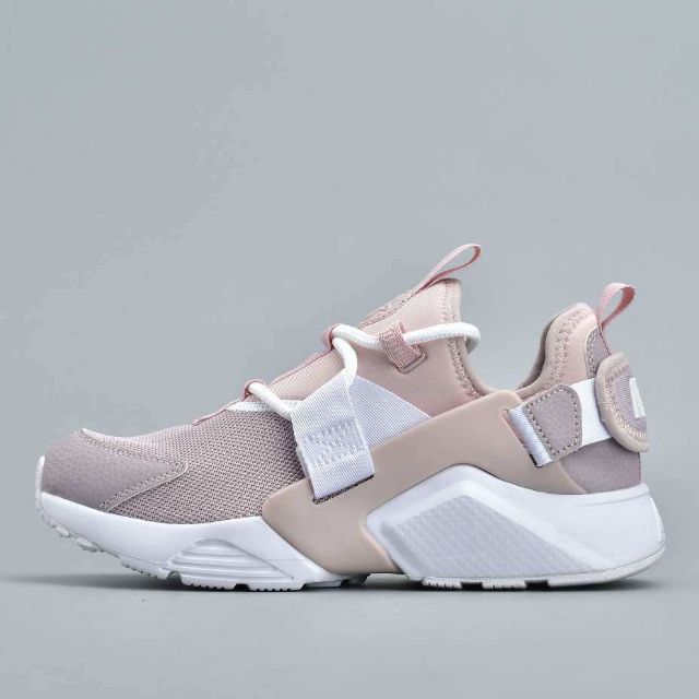 Nike air huarache city best sale low rose