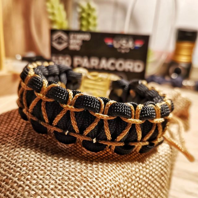 Handmade Paracord Bracelet Cobra Knot with Gold Salomon stitching USA  ATWOOD