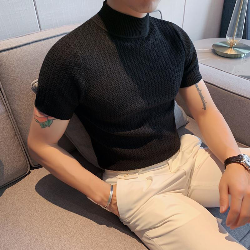 Short sleeve roll outlet neck top