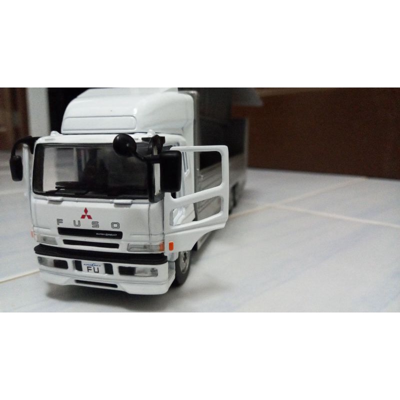 Mitsubishi Fuso 1:43 | Shopee Malaysia