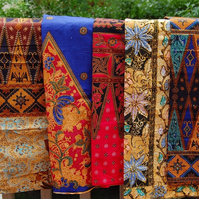 KAIN SARUNG BATIK TERENGGANU / PELIKAT / SIAP JAHIT (NEW DESIGNS) - By  Nusantara Elegant Series (Vol.1) | Shopee Malaysia