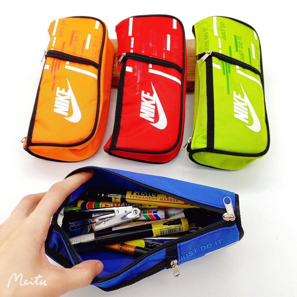 Nike bag discount with pencil case