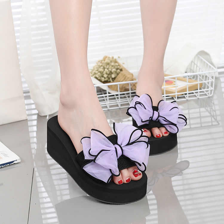 Size 5.5 online slippers