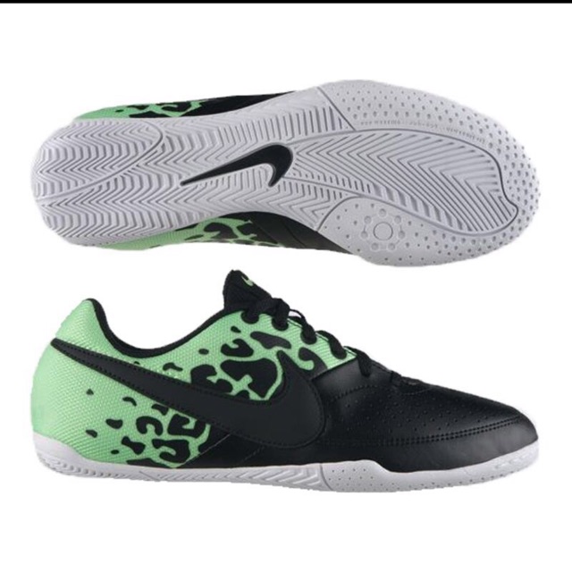 Nike futsal 2025 shoes malaysia