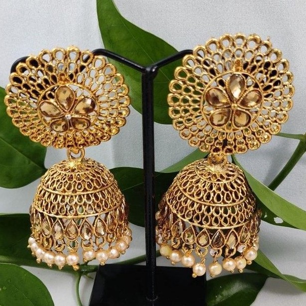 Gold round jhumka deals earrings