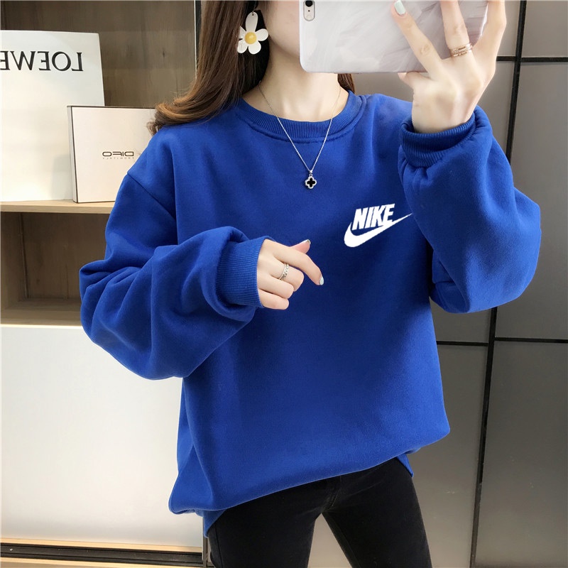 Pull crop best sale top nike