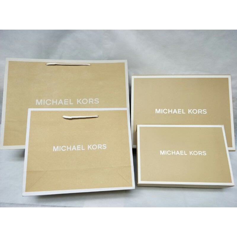 Michael kors on sale paper bag