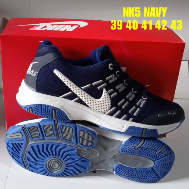 Nike badminton outlet shoes