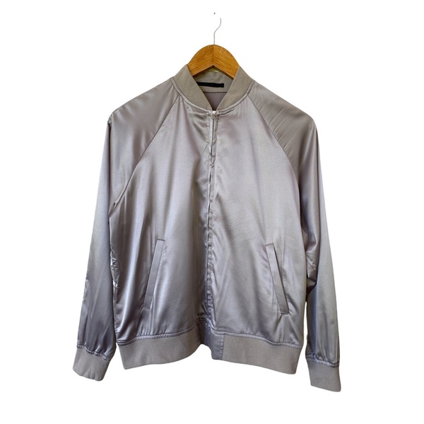 Uniqlo hotsell bomber jacket