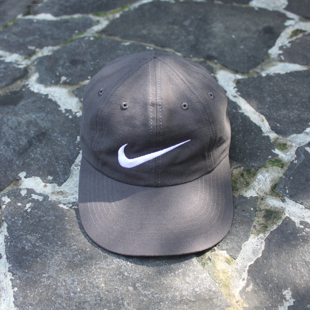 Nike swoosh clearance snapback