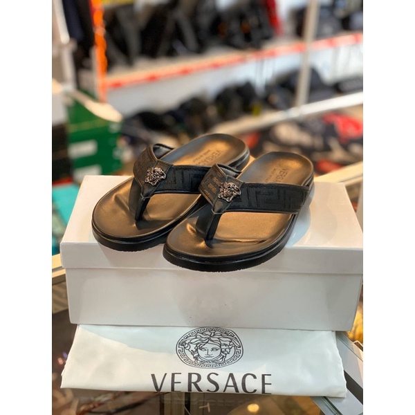 Versace hot sale pam slippers