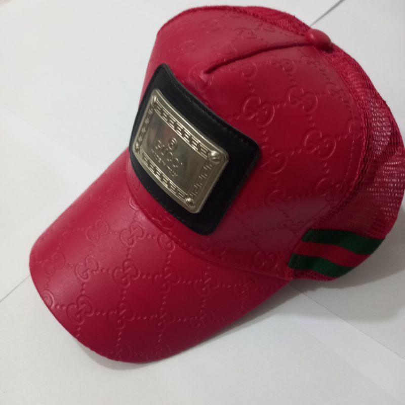 Gucci hat discount with metal plate