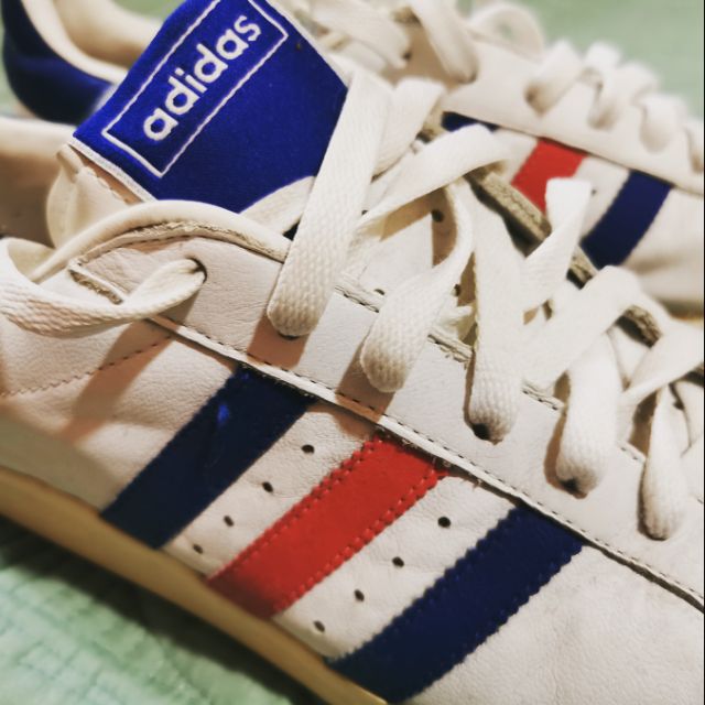 Adidas three store stripes shoes