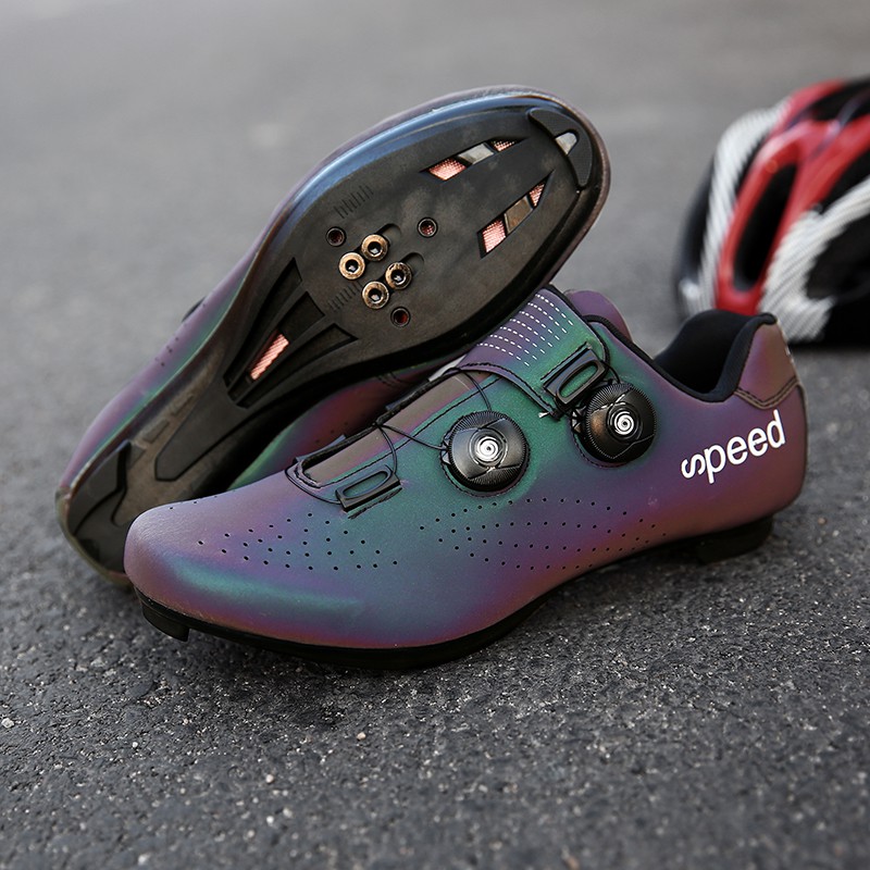 Lockless best sale cycling shoes