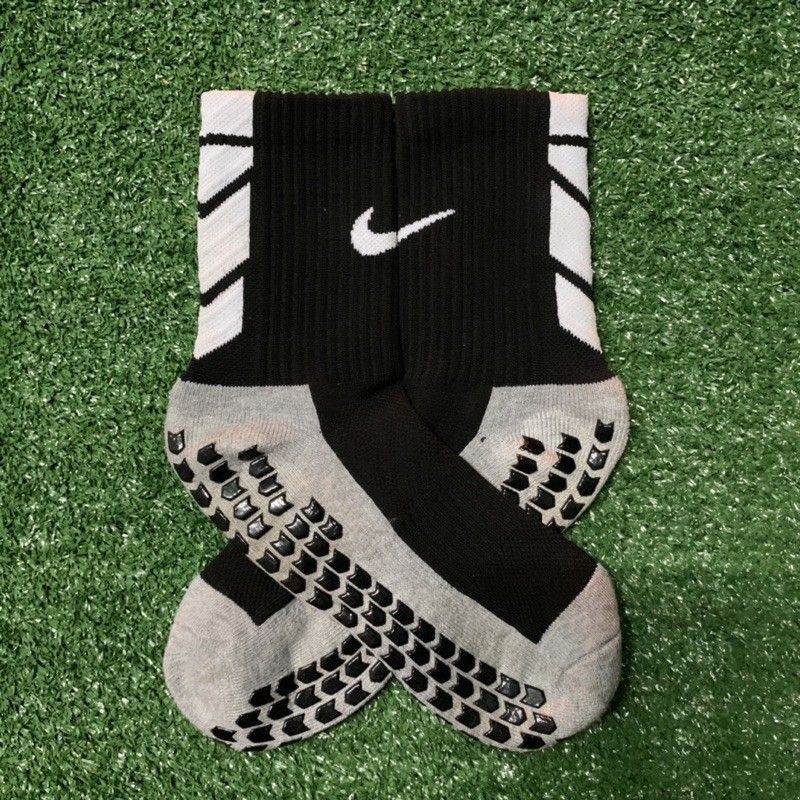 Nike anti slip on sale socks