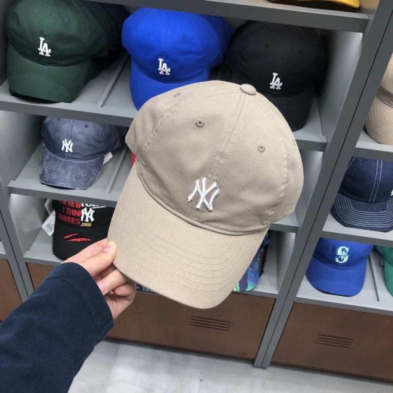 MLB Rookie New York Yankees Cap - Beige – The Factory KL