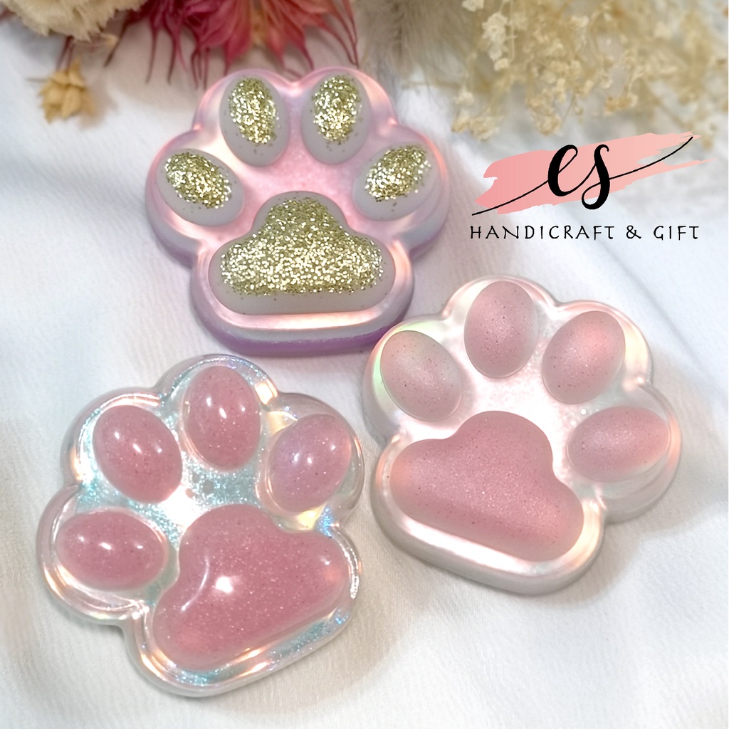 Cat hot sale paw keychain