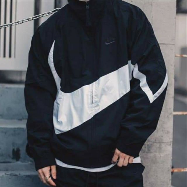 Nike big cheap swoosh jacket black