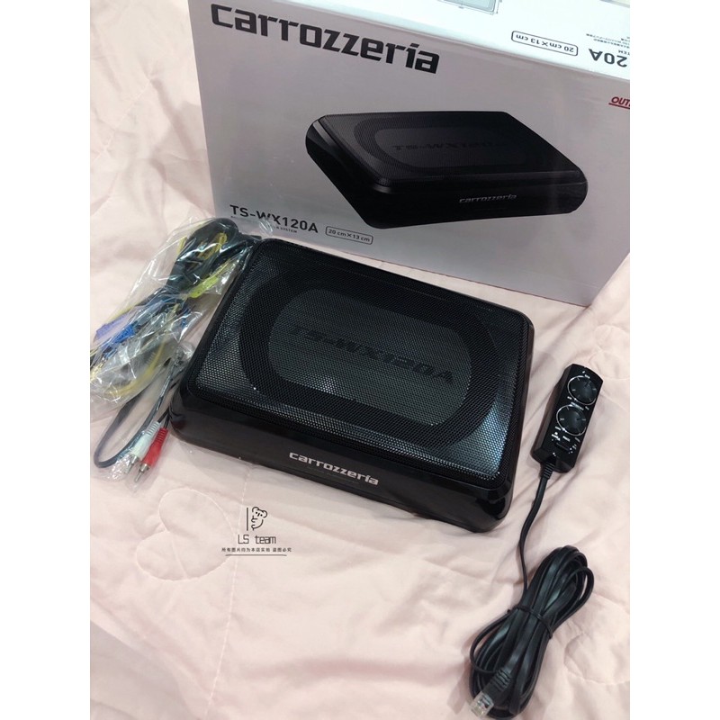 Carrozzeria store underseat subwoofer