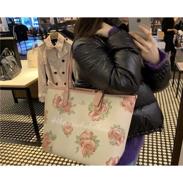 Coach reversible tote outlet floral