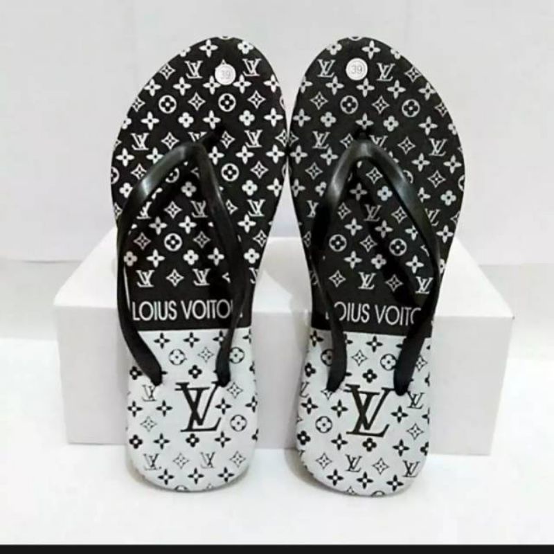 Lv hot sale flip flops