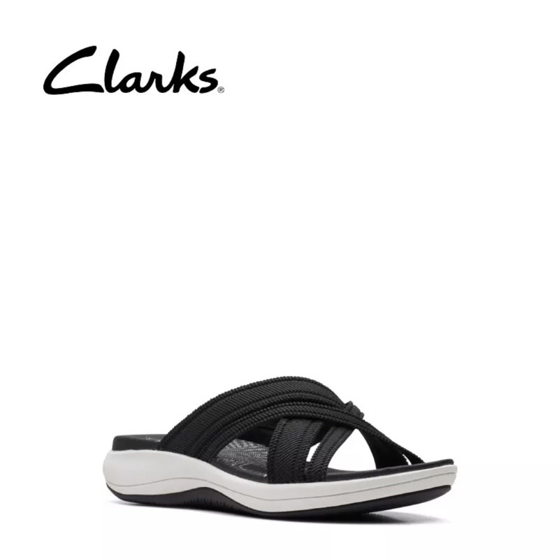 Clarks black deals flip flops