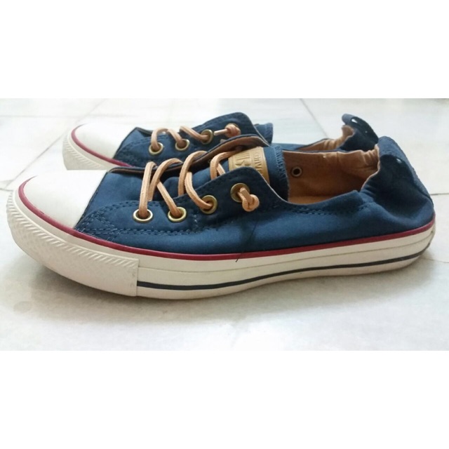 Navy biscuit clearance converse