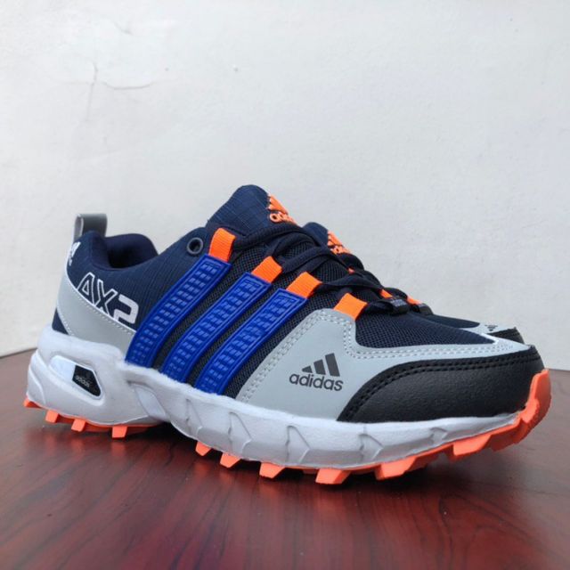 Kasut 2025 hiking adidas