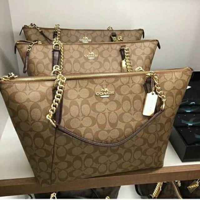 Coach signature hotsell ava tote bag