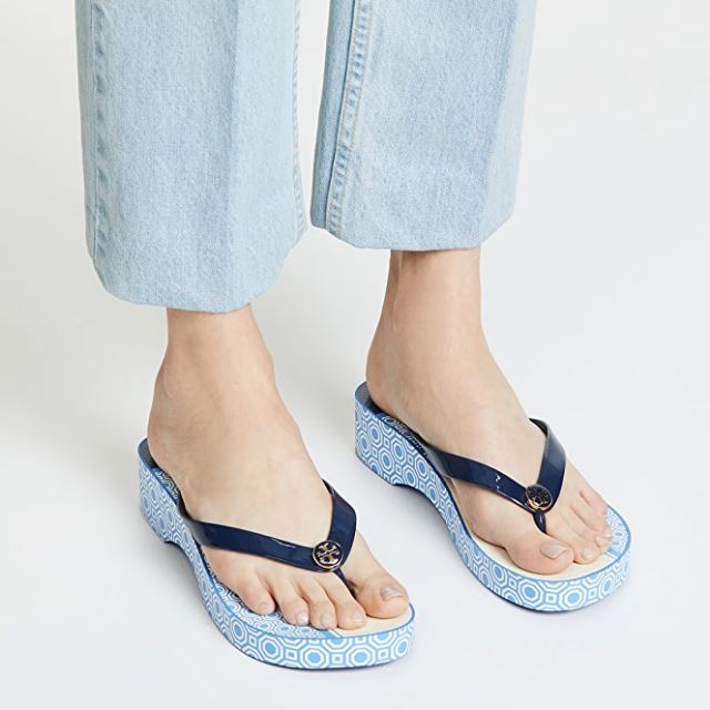 Tory burch carved wedge flip online flop