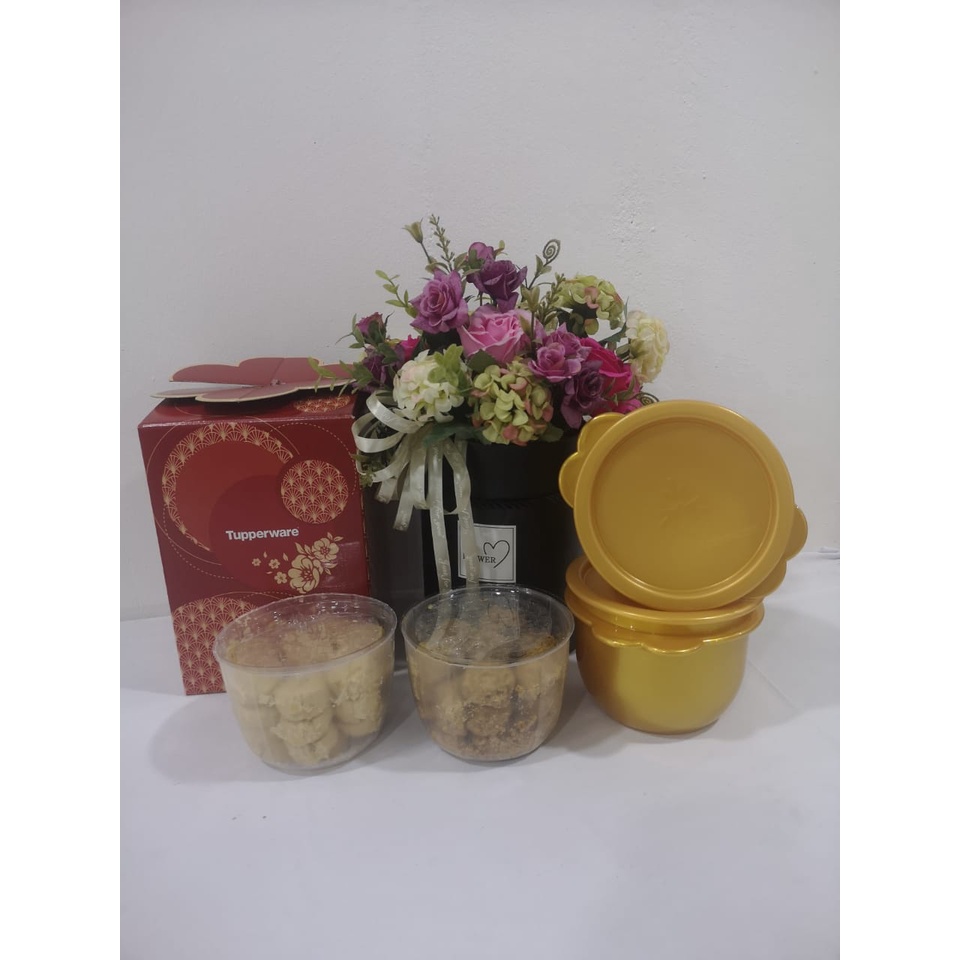 Tupperware CNY cookies Gift Set 2022, Everything Else on Carousell