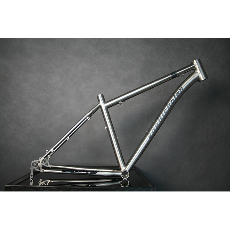 Van nicholas online frameset