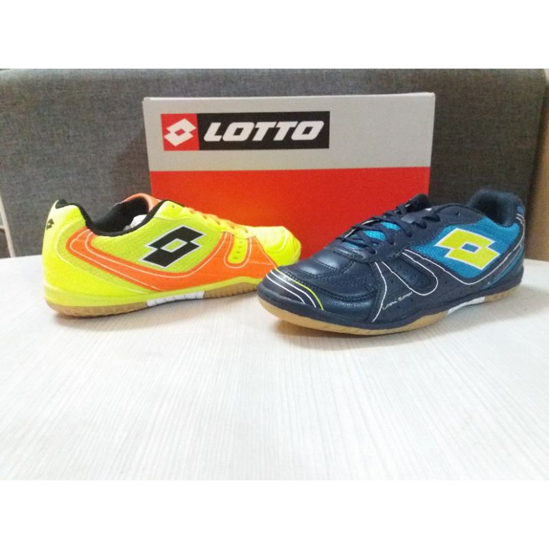 Kasut on sale futsal lotto