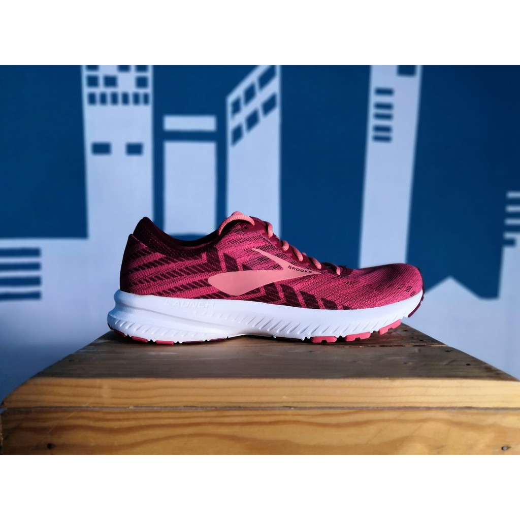 Brooks launch shop 6 womens