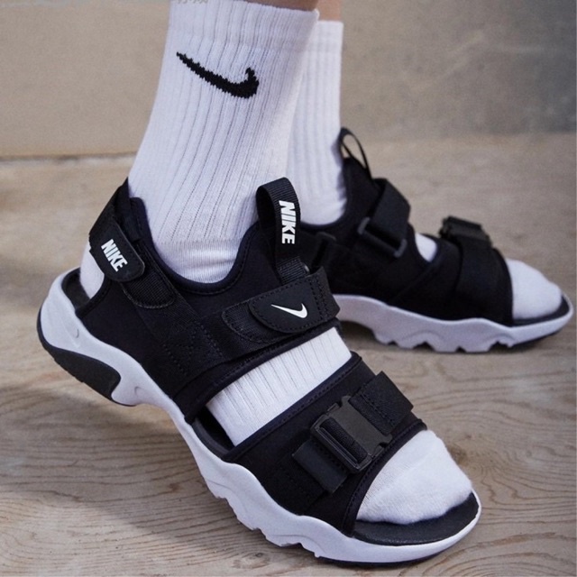 READY STOCKS NIKE VAPORMAX CANYON BLACK WHITE SANDAL VELCRO