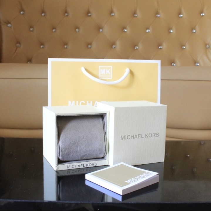 Michael kors 2025 watch case