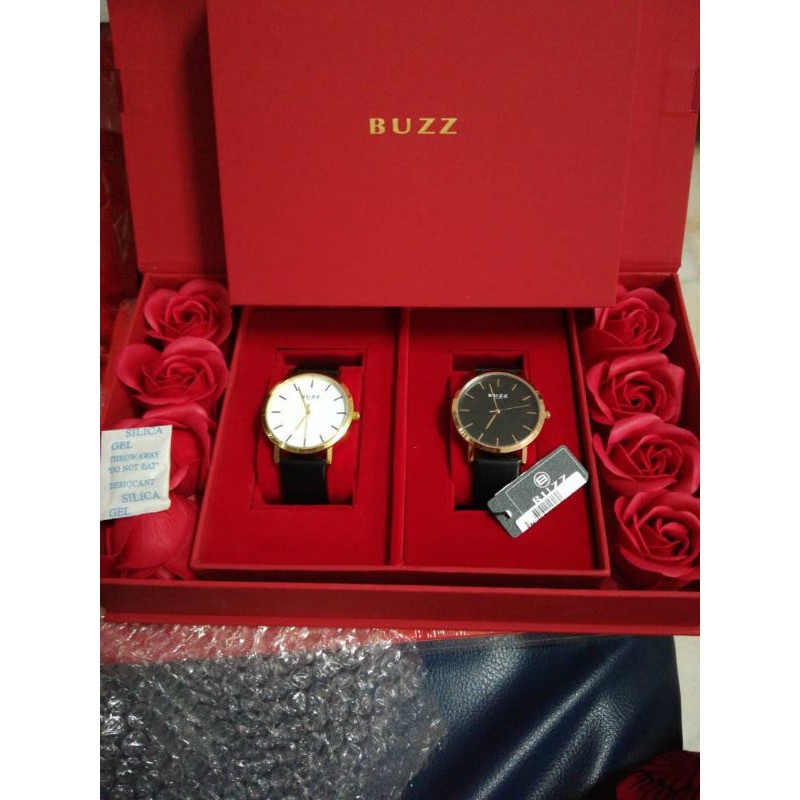 Buzz best sale couple watch