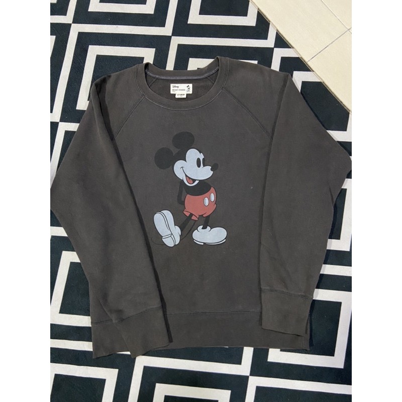 Uniqlo mickey shop mouse sweatshirt