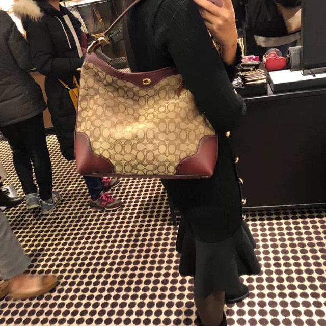 Coach Ivie Hobi in Signature Jacquard Shopee Malaysia