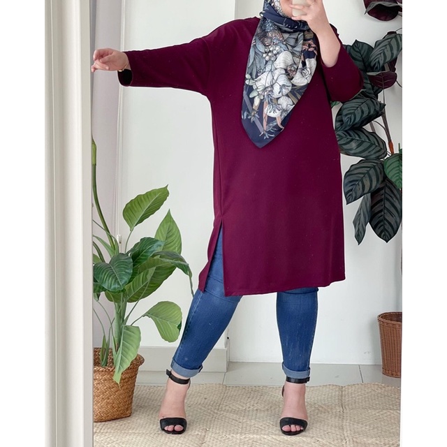 Aaliyah long plain blouse side slit muslimah textured top plus