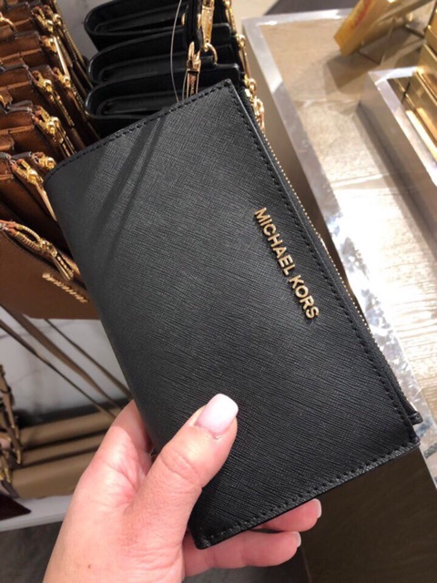 Michael kors double outlet wristlet