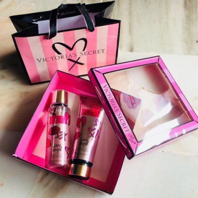 Gift bag best sale victoria secret