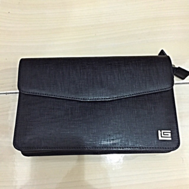 tas clutch Guy Laroche Leather Clutch Bag