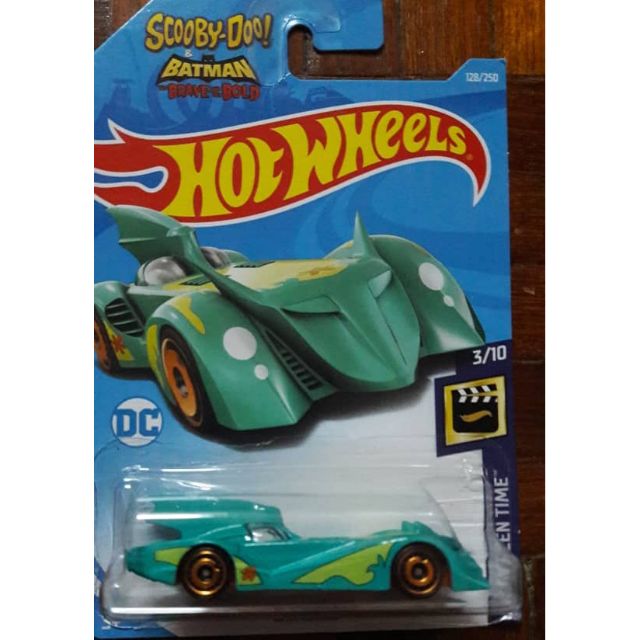 Hot wheels scooby sales doo batman