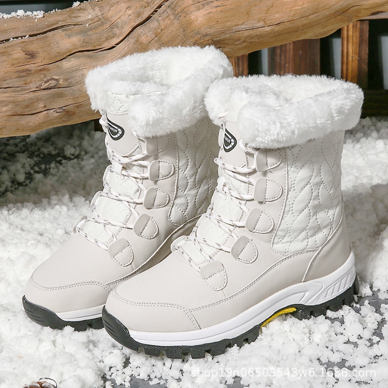 Womens snow boots size on sale 4